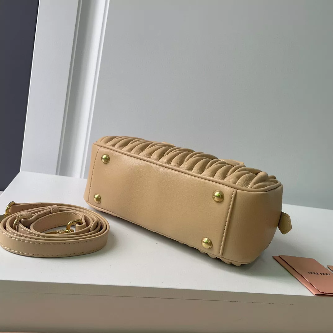 MIU MIU AAA Quality Handbags For Women Versatile 3003