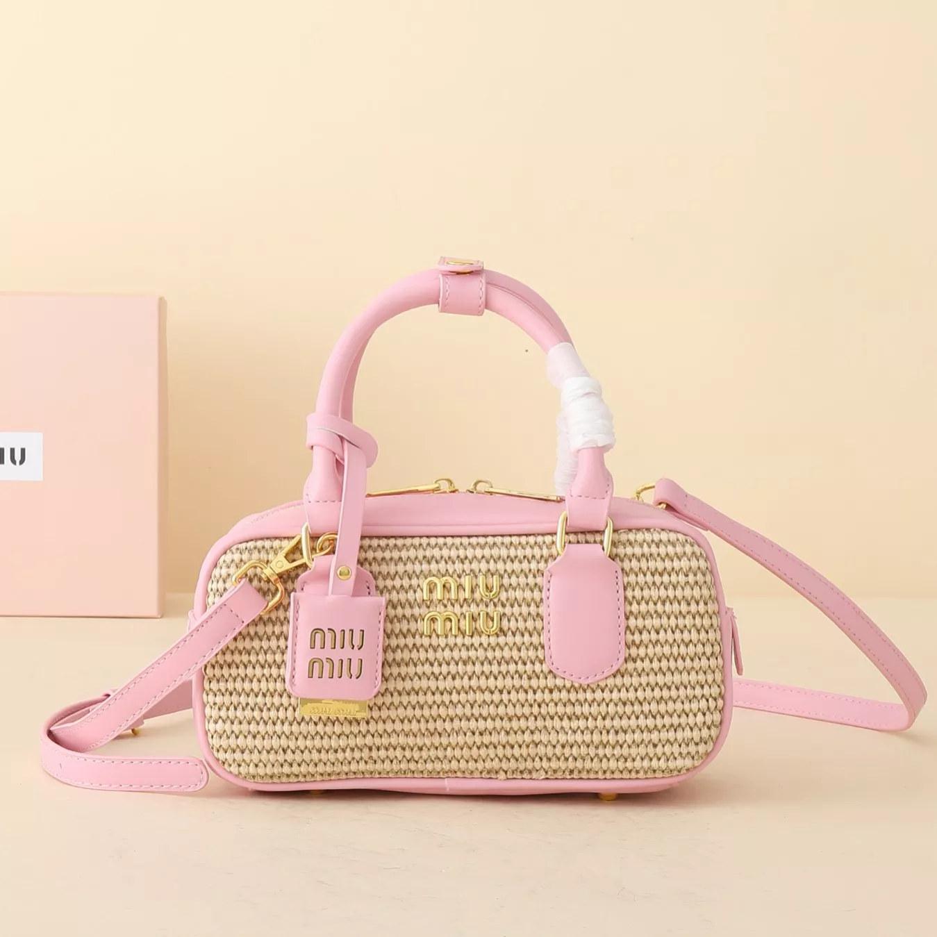 MIU MIU AAA Quality Handbags For Women Vibrant 683