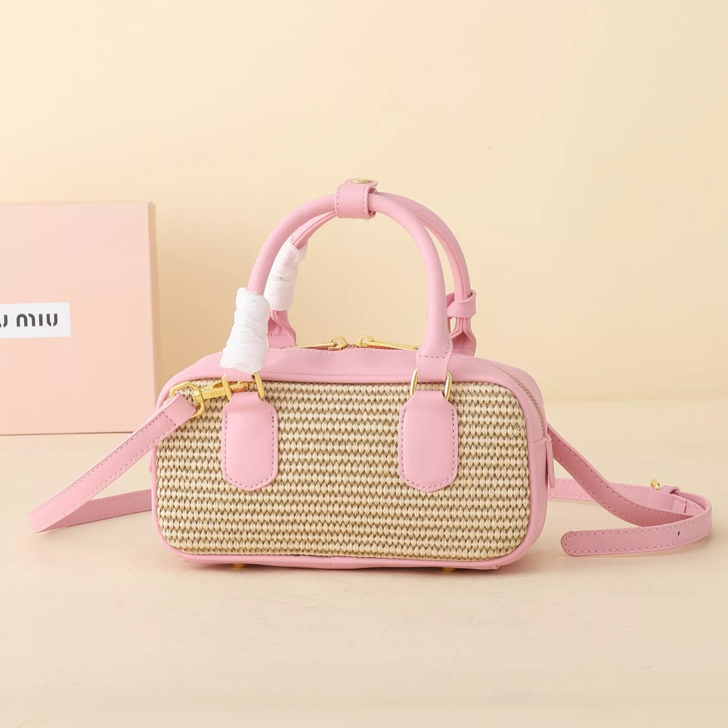 MIU MIU AAA Quality Handbags For Women Vibrant 683