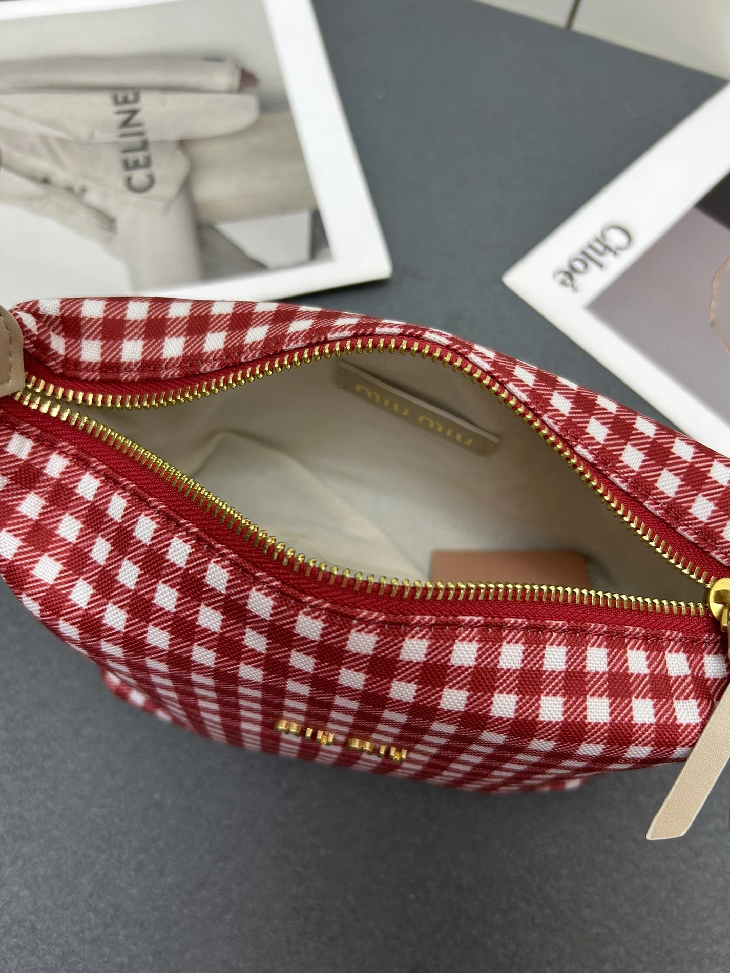 MIU MIU AAA Quality Messenger Bags For Women Affordable 5766