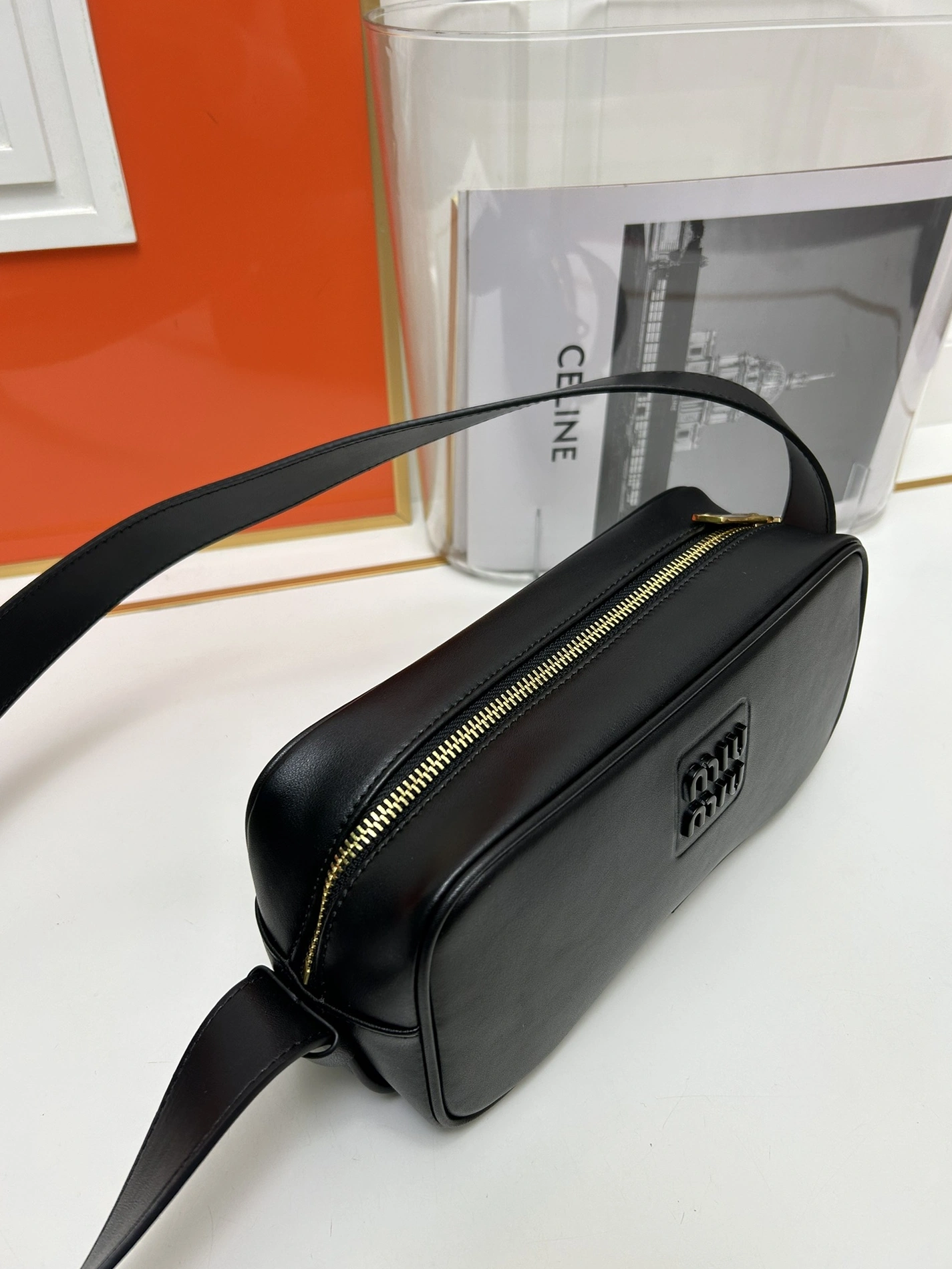 MIU MIU AAA Quality Messenger Bags For Women Classic 3255