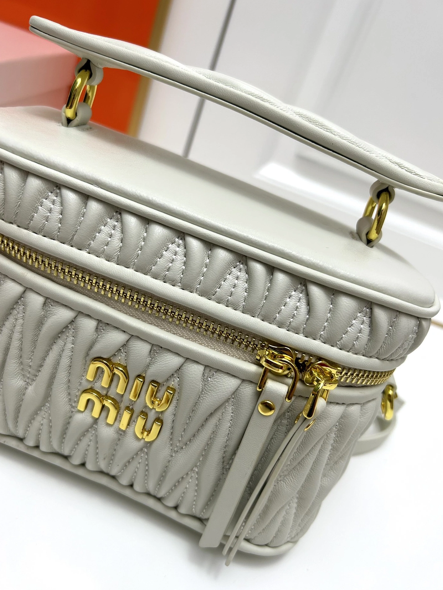 MIU MIU AAA Quality Messenger Bags For Women Comfortable 3499