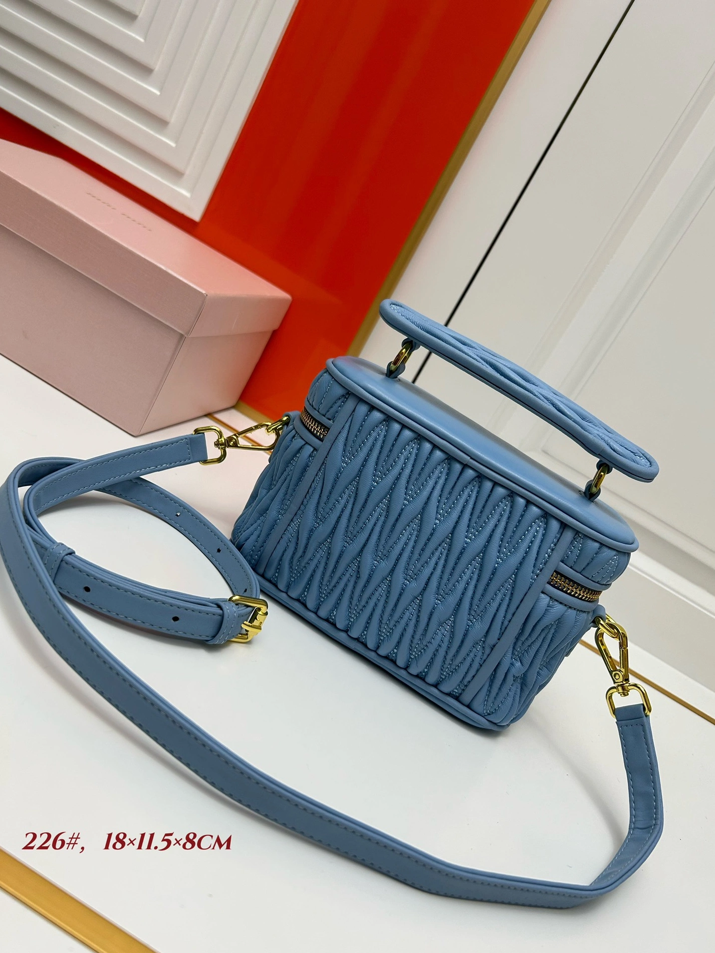 MIU MIU AAA Quality Messenger Bags For Women Durable 1424