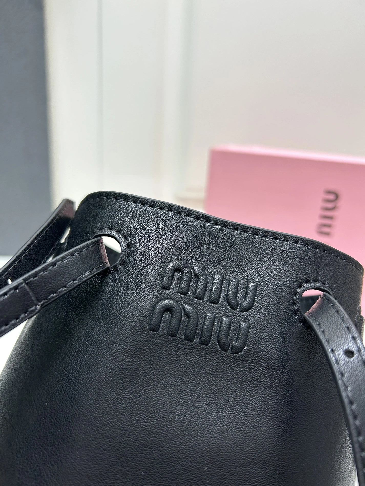 MIU MIU AAA Quality Messenger Bags For Women EyeCatching 717