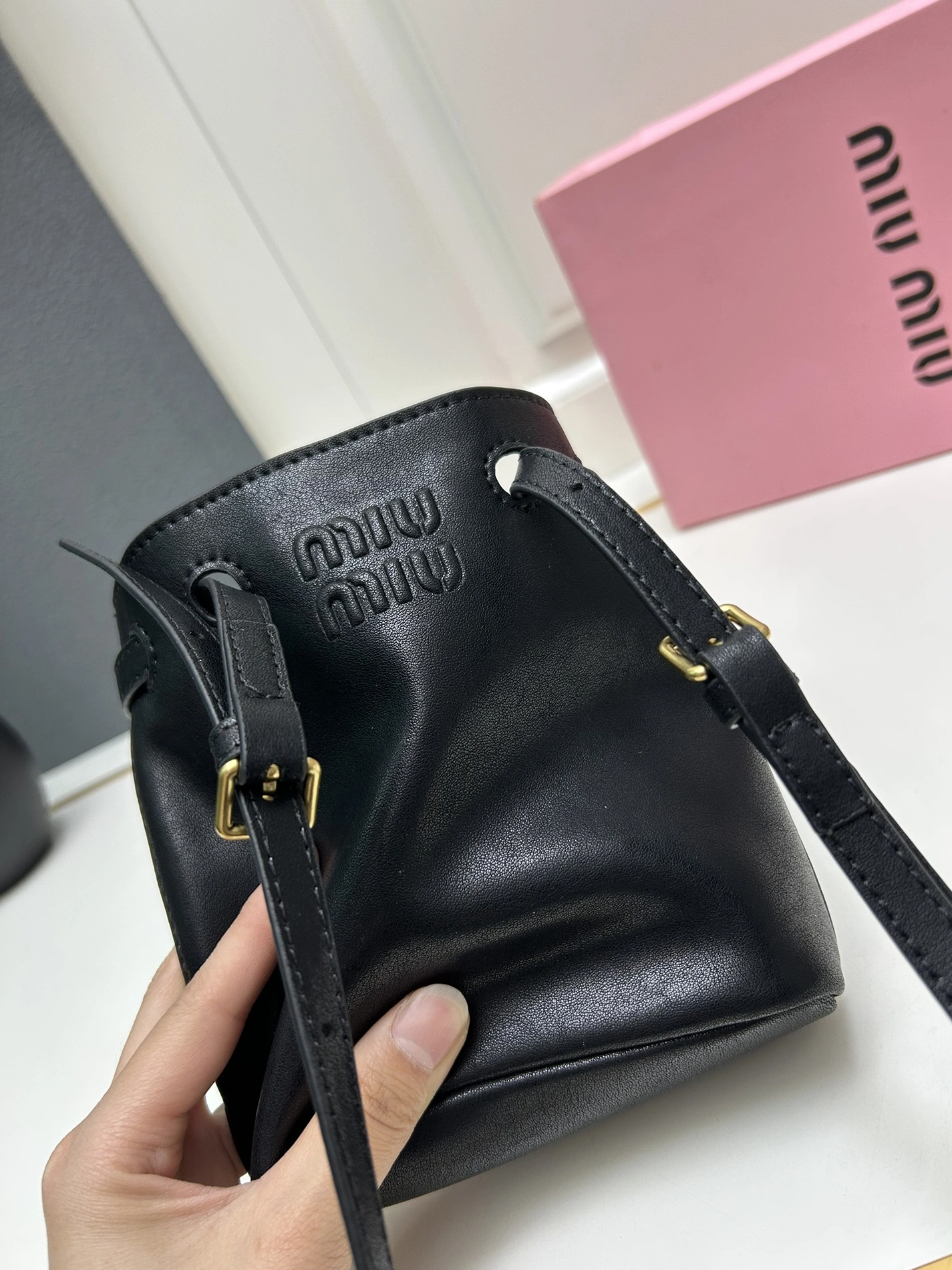 MIU MIU AAA Quality Messenger Bags For Women EyeCatching 717