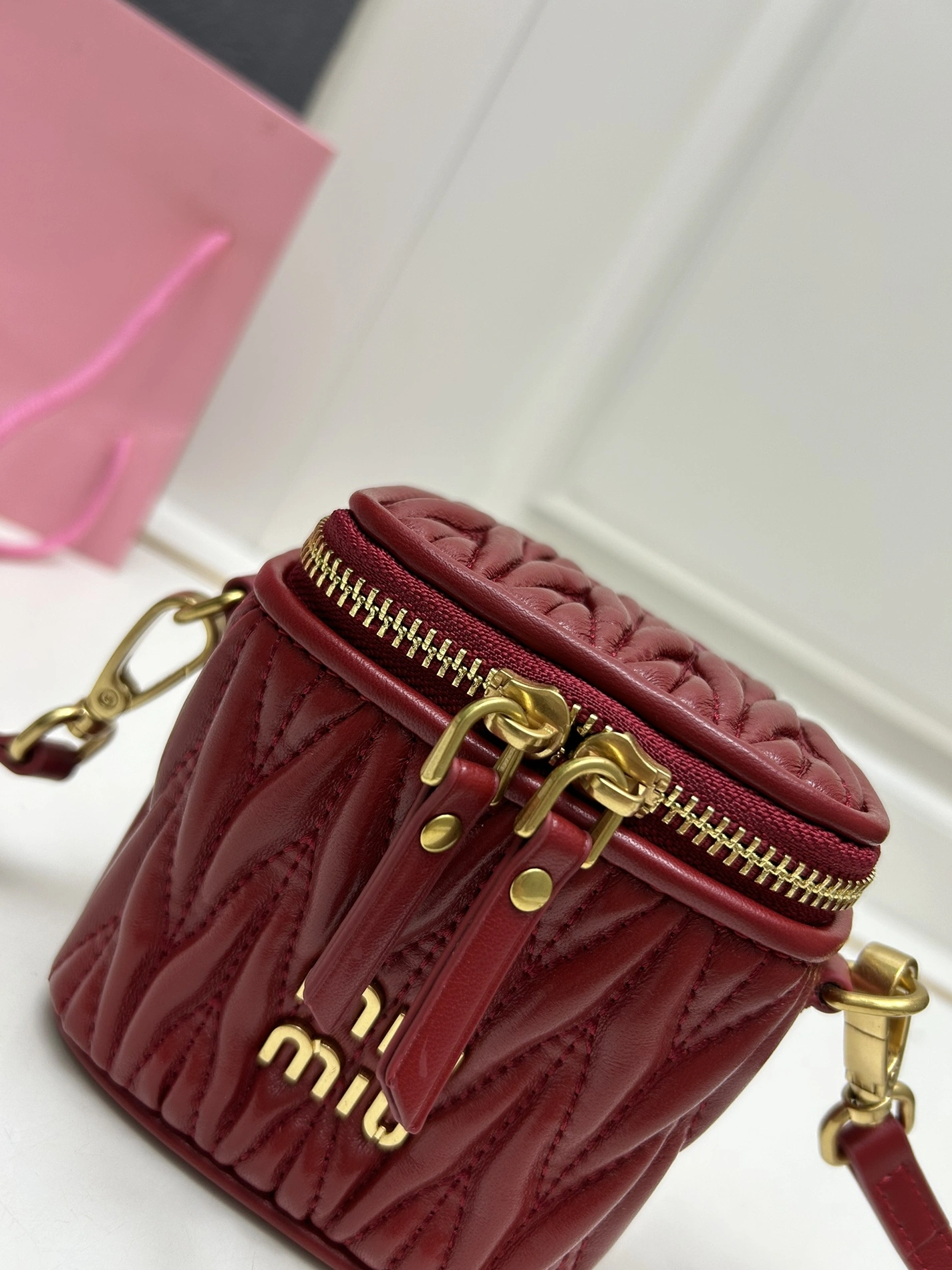 MIU MIU AAA Quality Messenger Bags For Women Flexible 5102