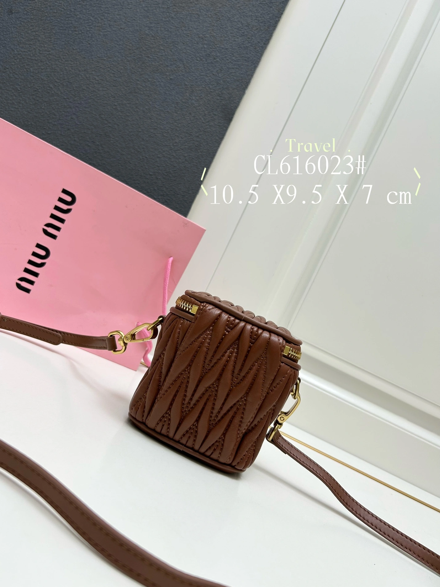 MIU MIU AAA Quality Messenger Bags For Women Minimalist 1491
