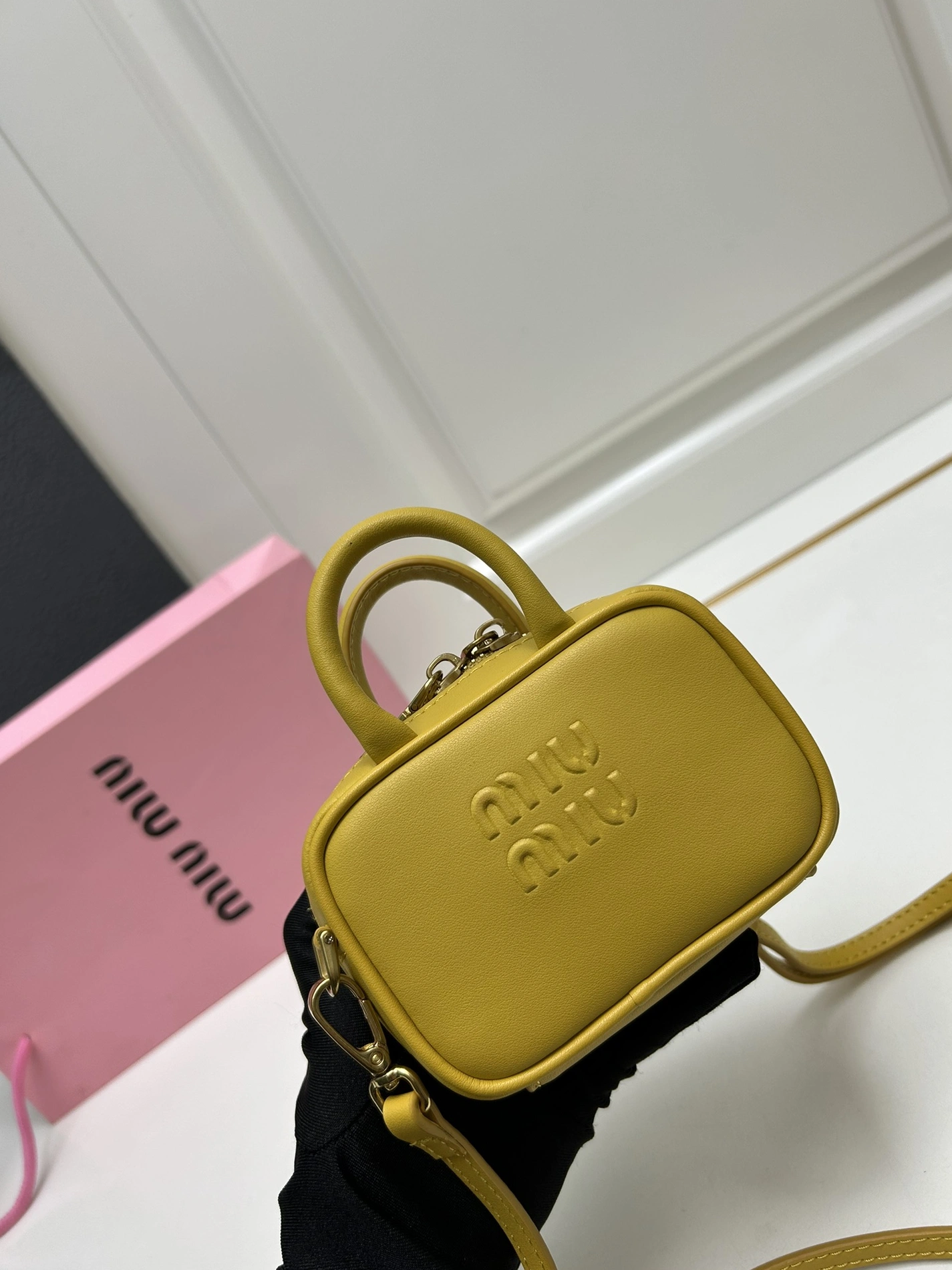 MIU MIU AAA Quality Messenger Bags For Women Practical 6249