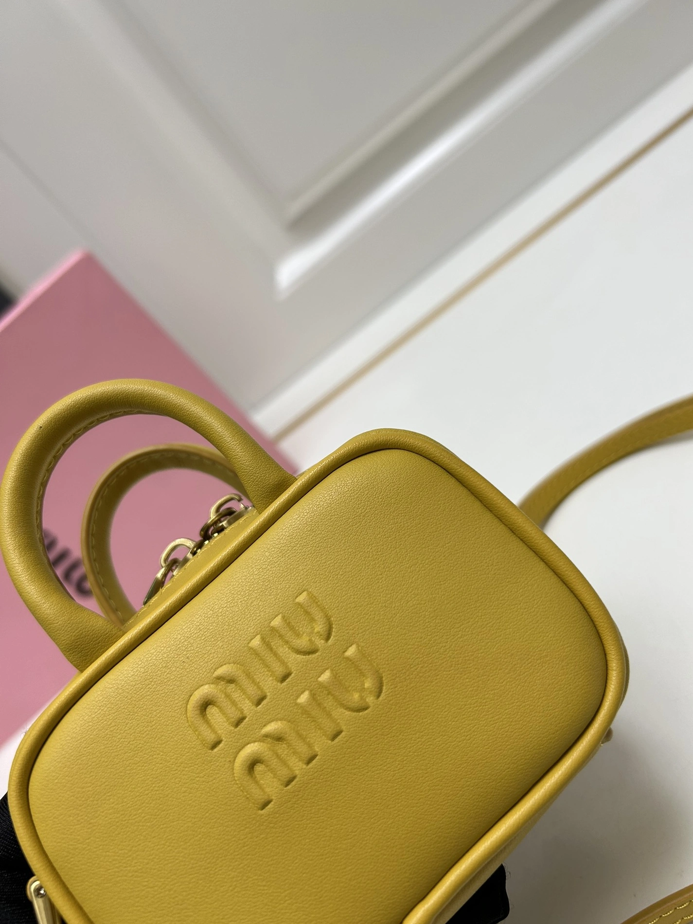 MIU MIU AAA Quality Messenger Bags For Women Practical 6249