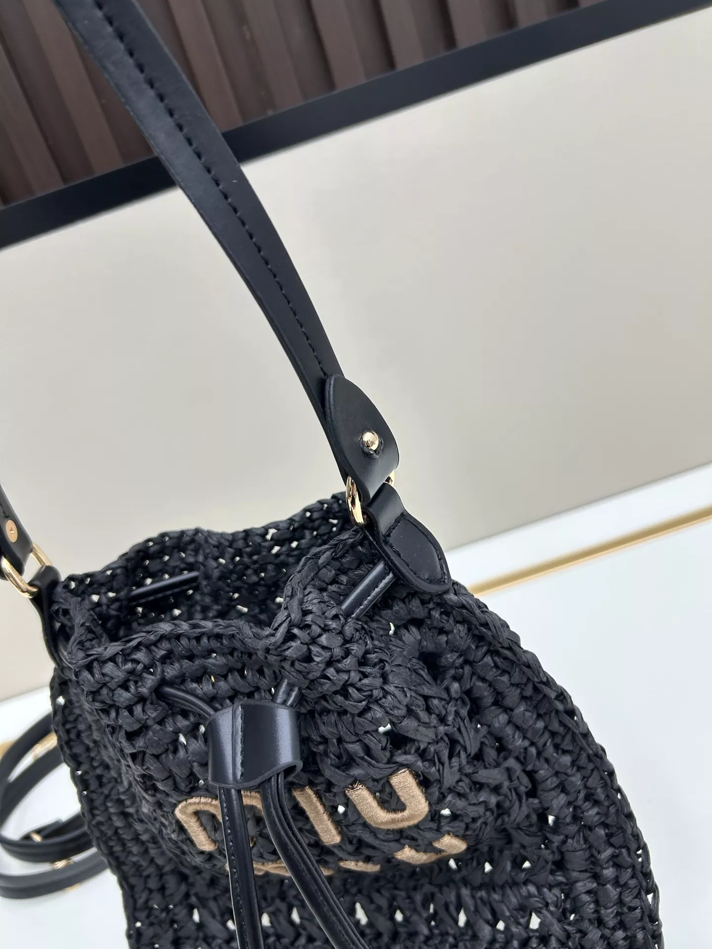 MIU MIU AAA Quality Shoulder Bags For Women Affordable 6496