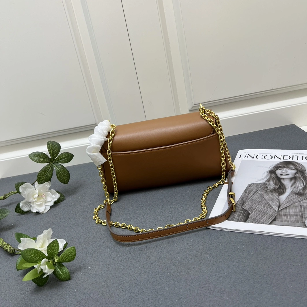 MIU MIU AAA Quality Shoulder Bags For Women Durable 4708