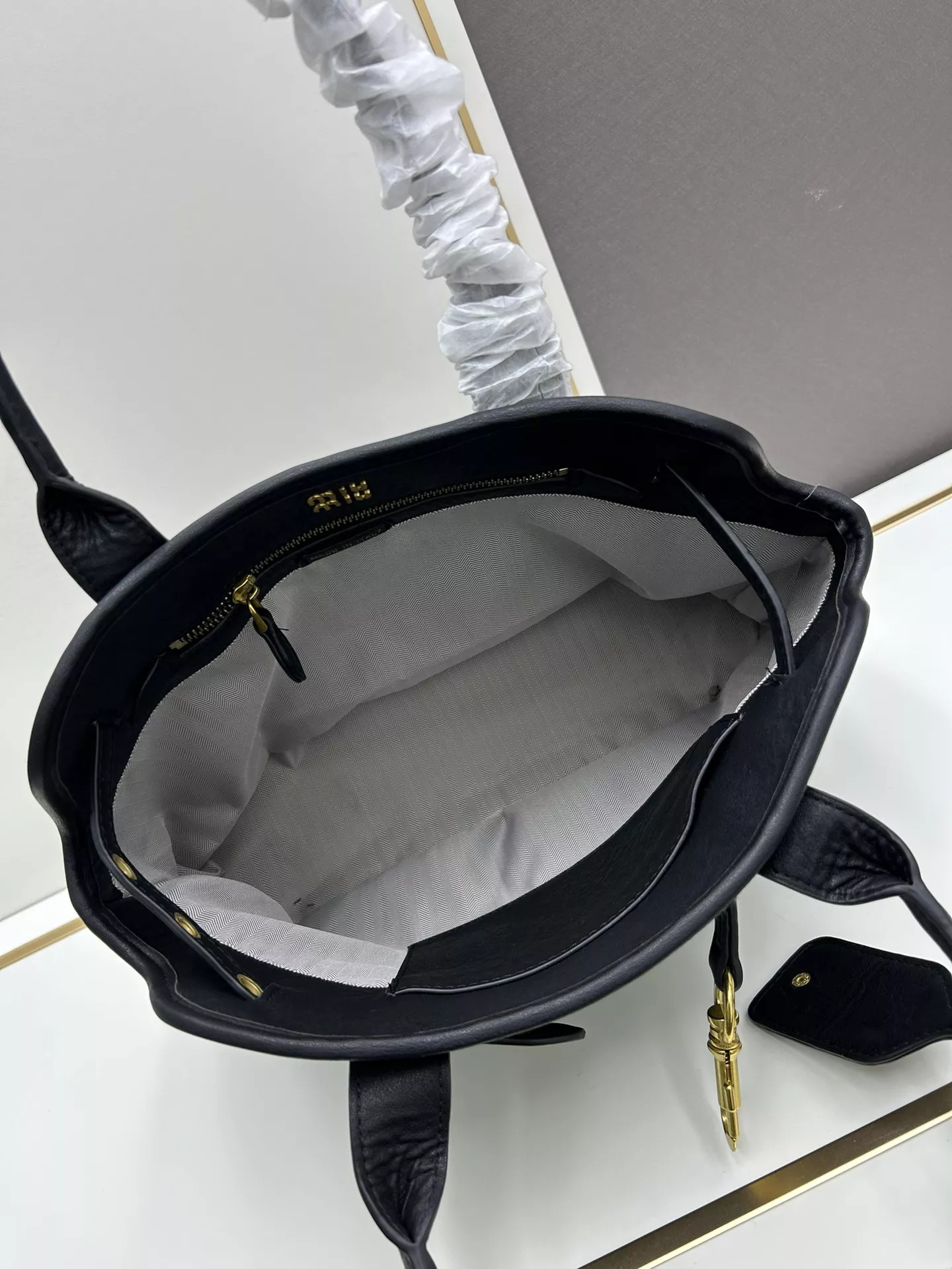 MIU MIU AAA Quality Shoulder Bags For Women GoodFit 5707