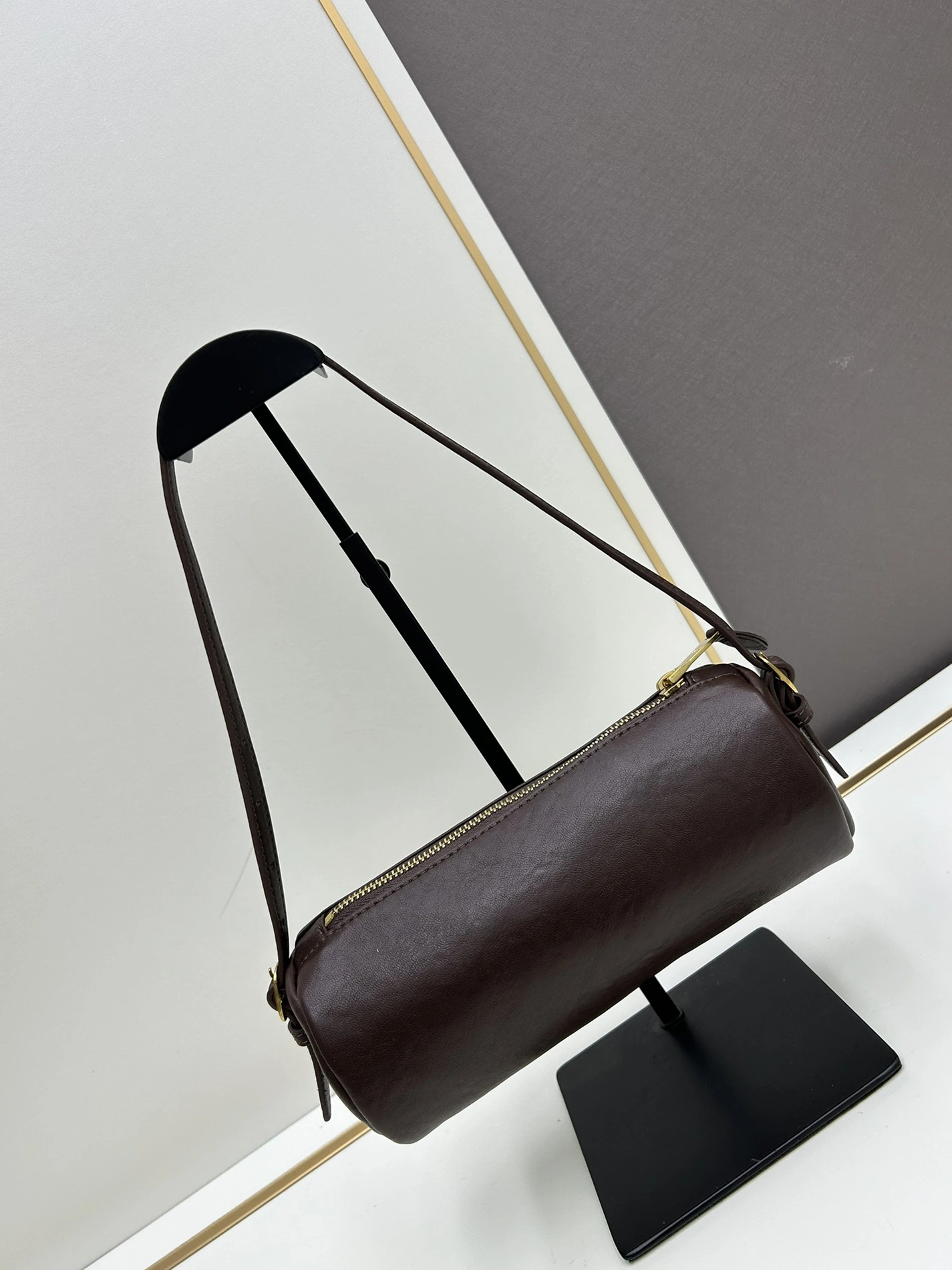 MIU MIU AAA Quality Shoulder Bags For Women HighQuality 975