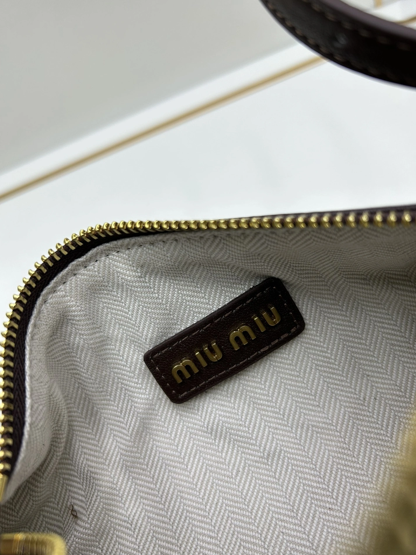 MIU MIU AAA Quality Shoulder Bags For Women HighQuality 975