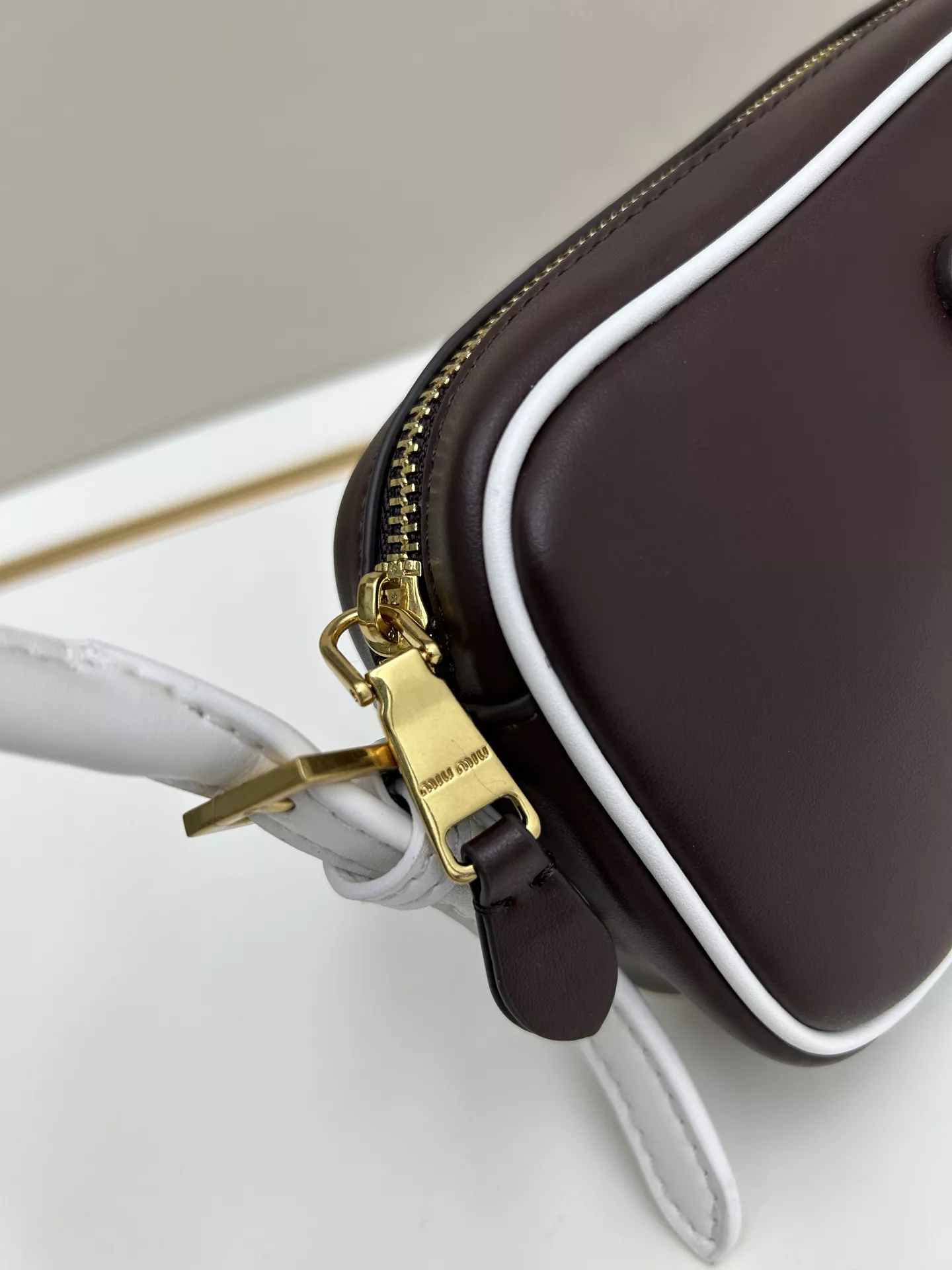 MIU MIU AAA Quality Shoulder Bags For Women Reliable 9585