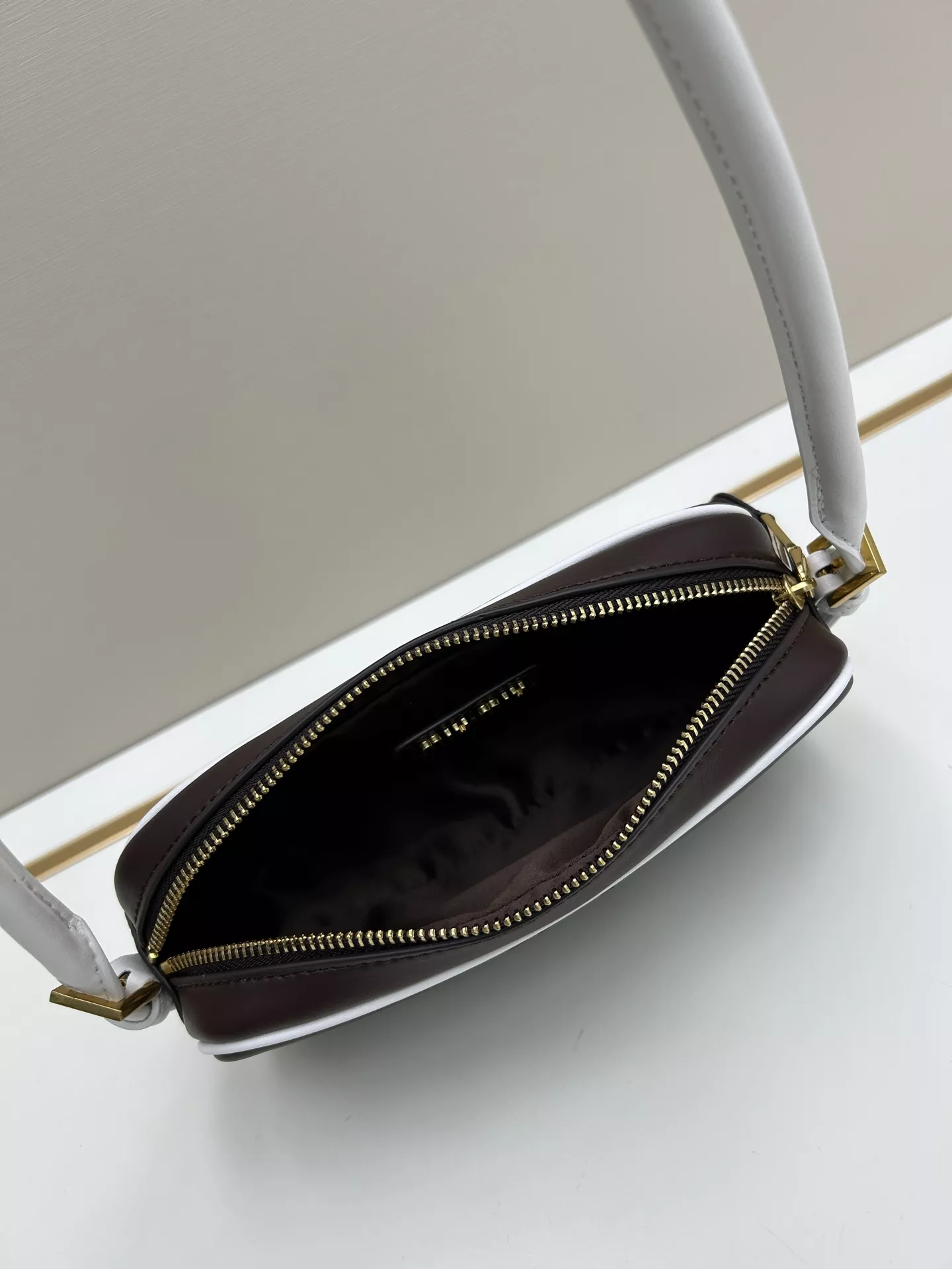 MIU MIU AAA Quality Shoulder Bags For Women Reliable 9585