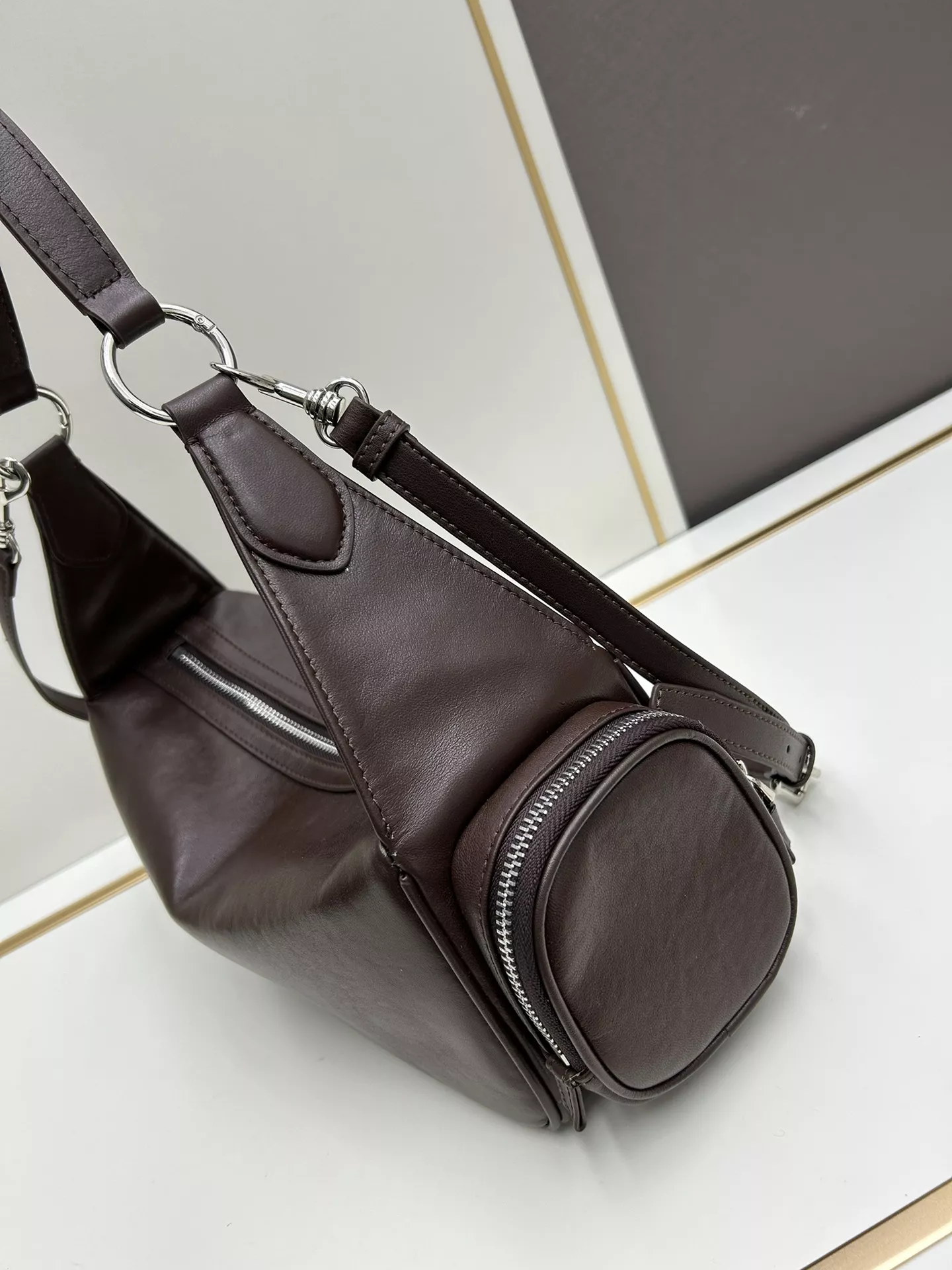 MIU MIU AAA Quality Shoulder Bags For Women SportInspired 5804
