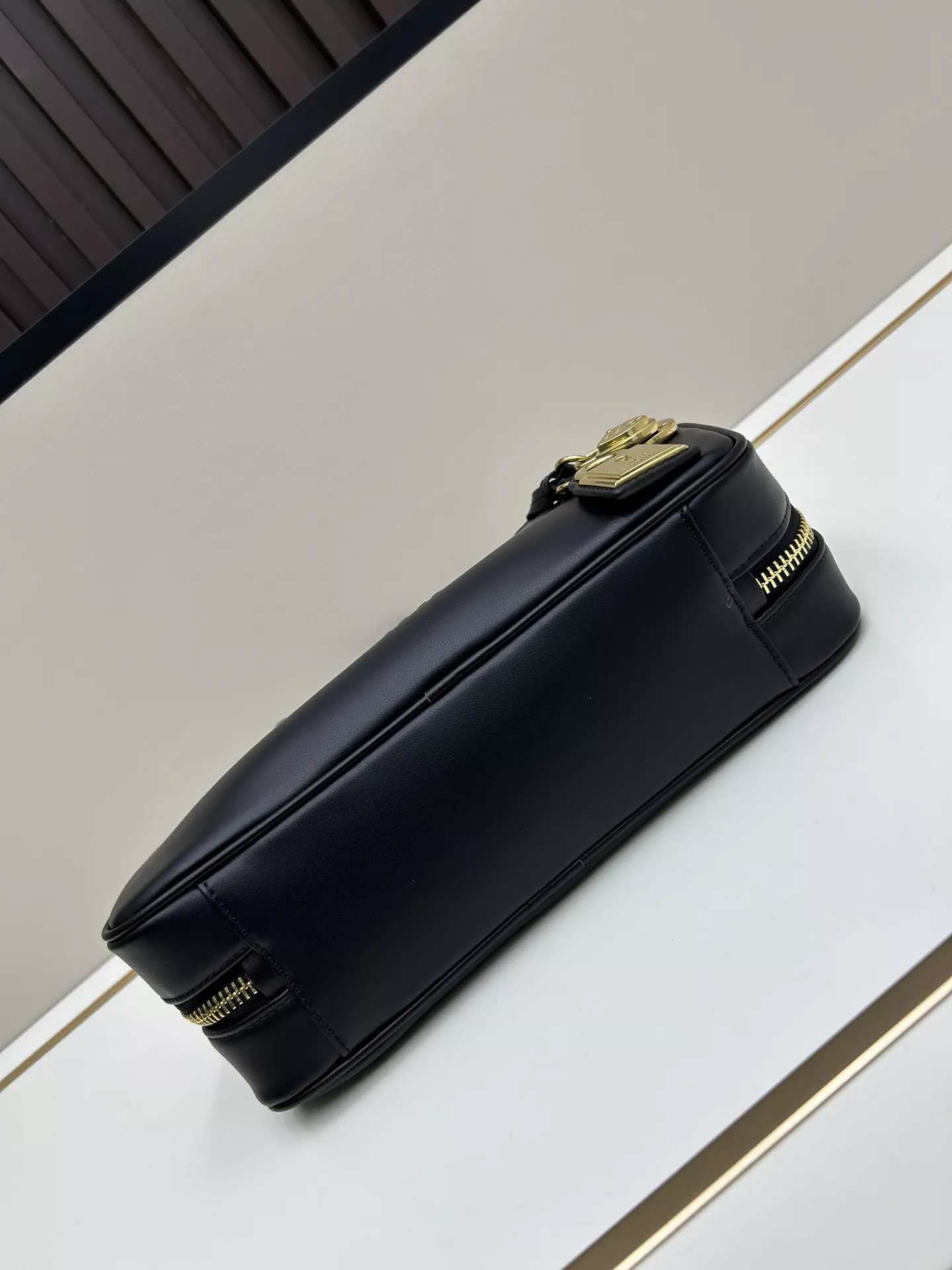 MIU MIU AAA Quality Shoulder Bags For Women StreetReady 5721