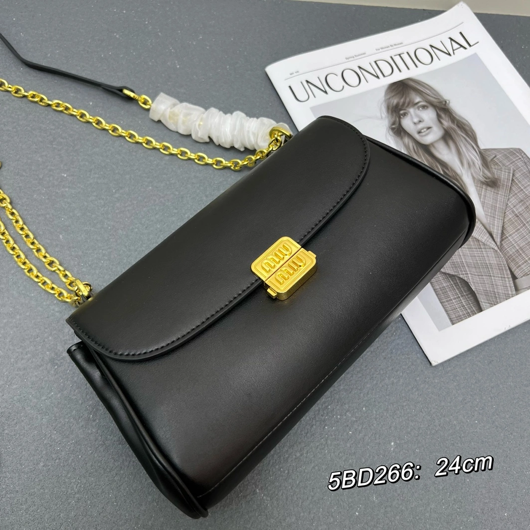 MIU MIU AAA Quality Shoulder Bags For Women StreetReady 9330