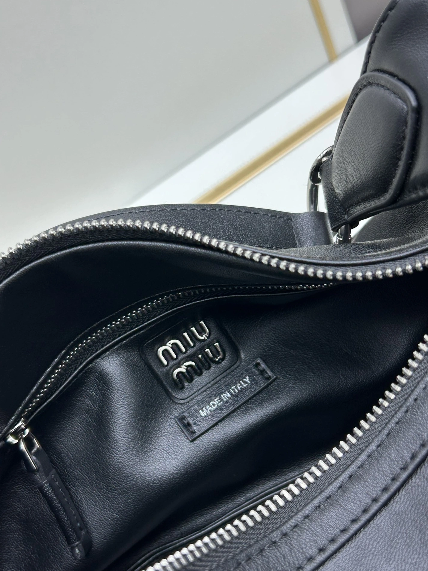 MIU MIU AAA Quality Shoulder Bags For Women Versatile 4815