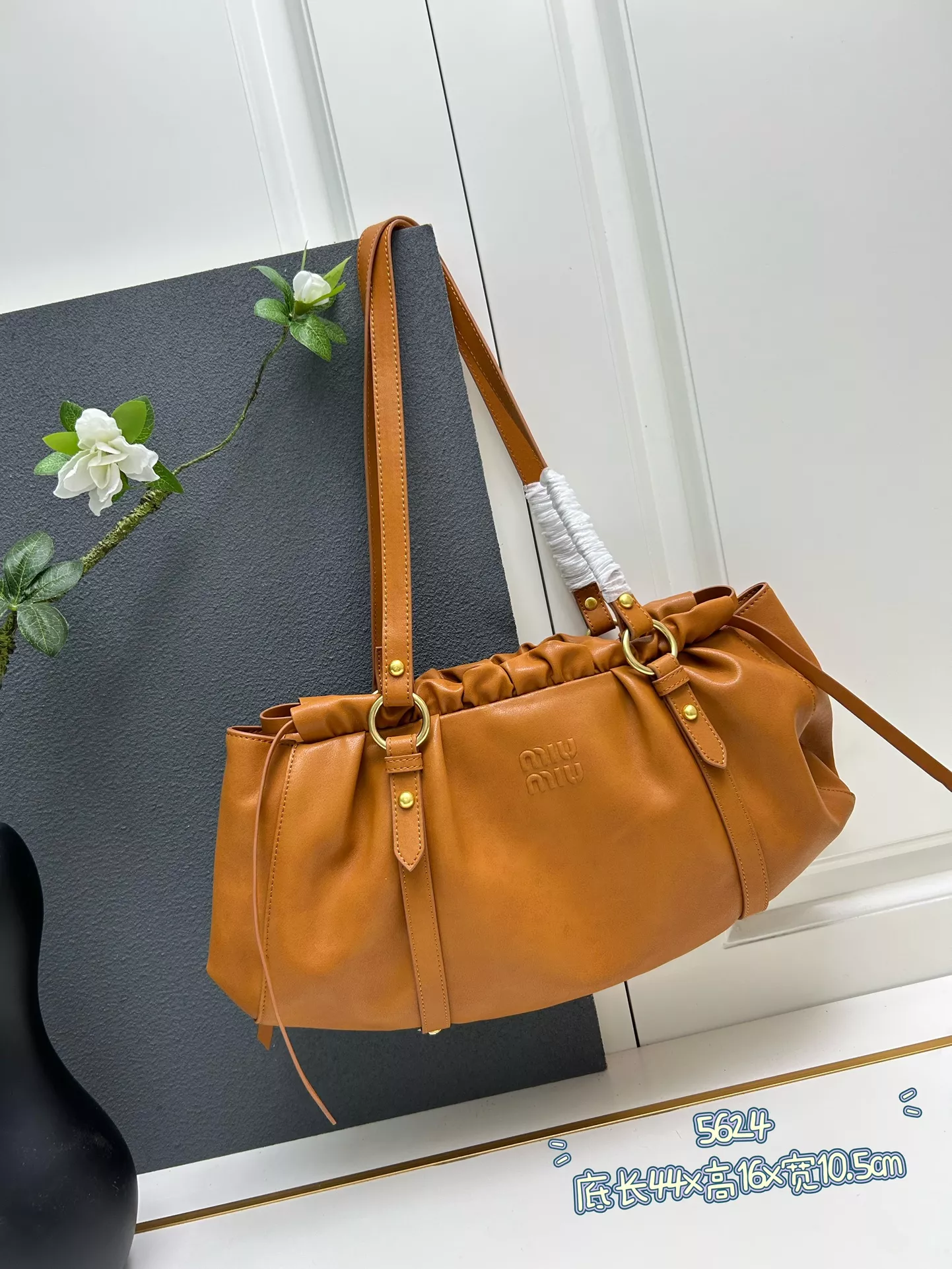 MIU MIU AAA Quality Shoulder Bags For Women WellDesigned 7974