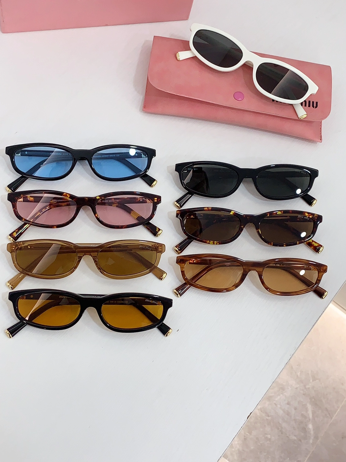 MIU MIU AAA Quality Sunglasses Fashionable 829
