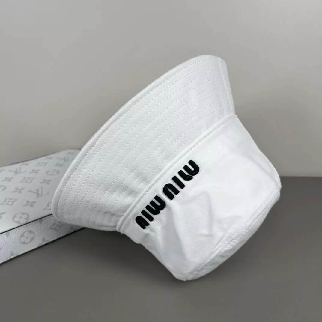 MIU MIU Caps AllSeason 6450