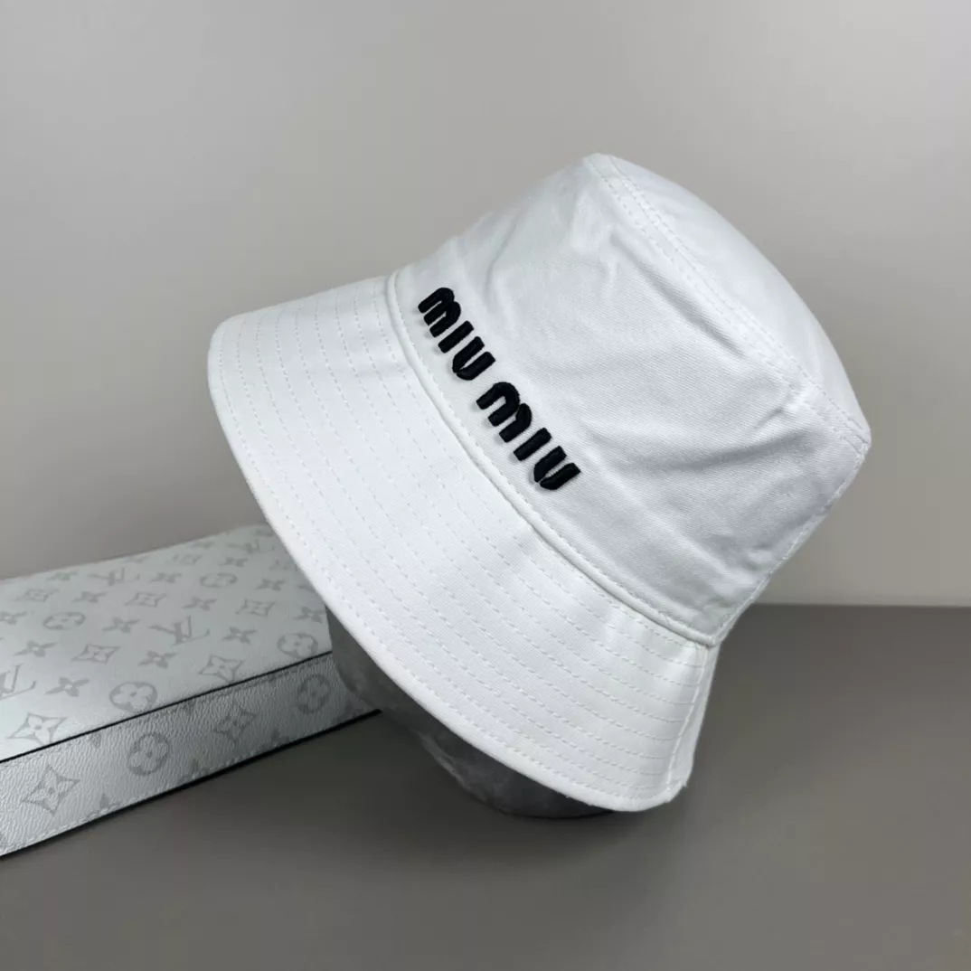 MIU MIU Caps AllSeason 6450