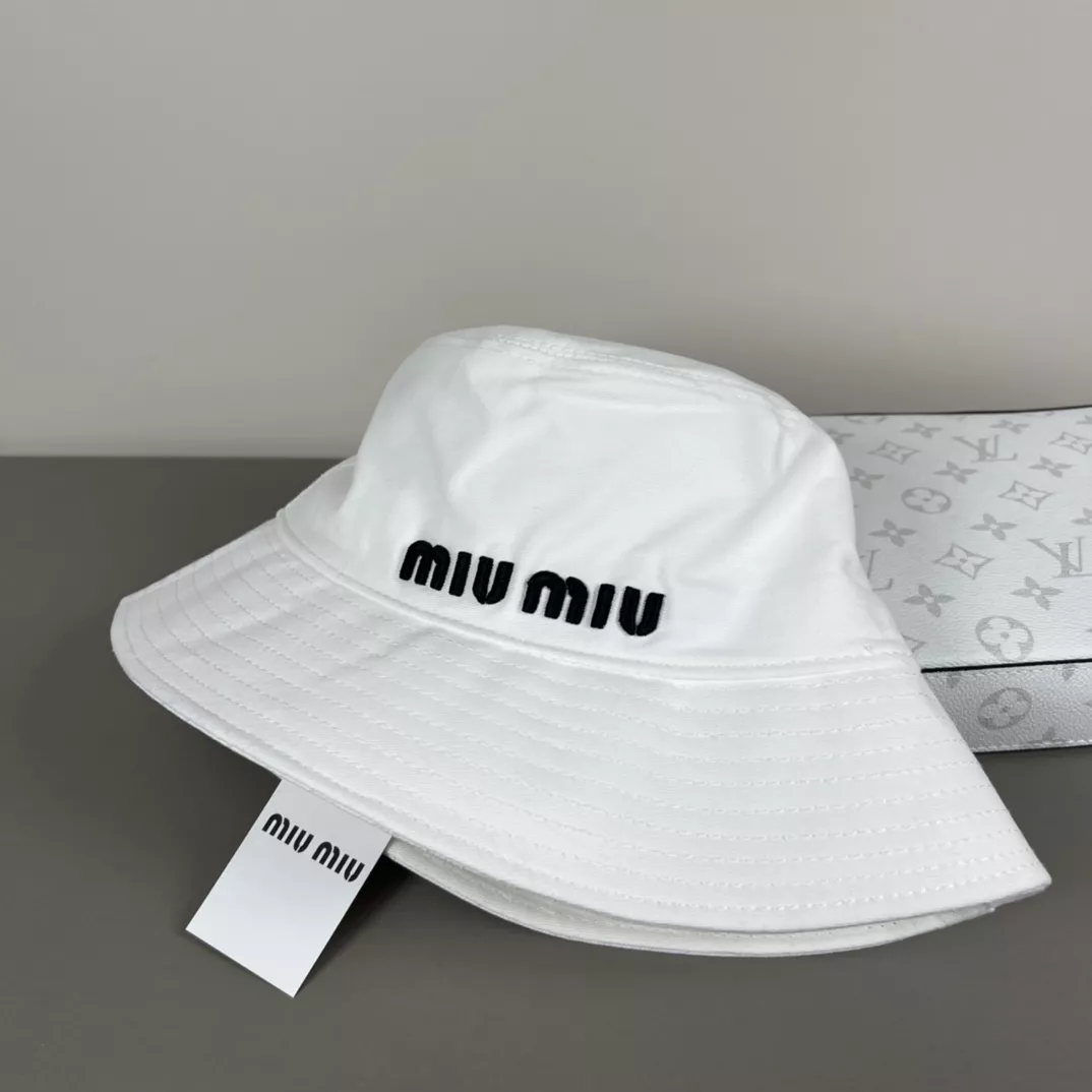 MIU MIU Caps AllSeason 6450