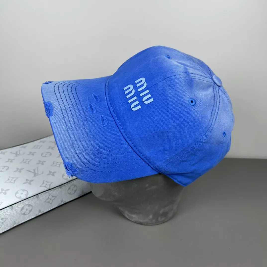 MIU MIU Caps Breathable 5809