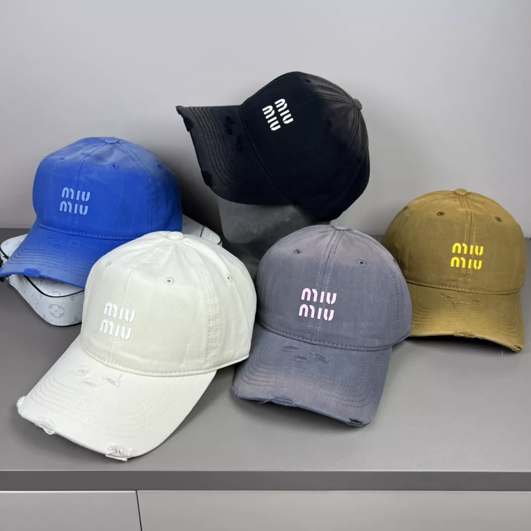 MIU MIU Caps Breathable 5809