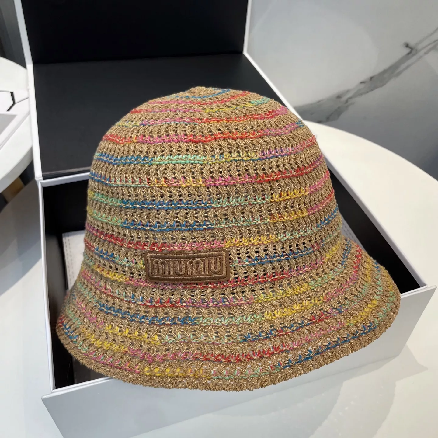 MIU MIU Caps Bright 2730
