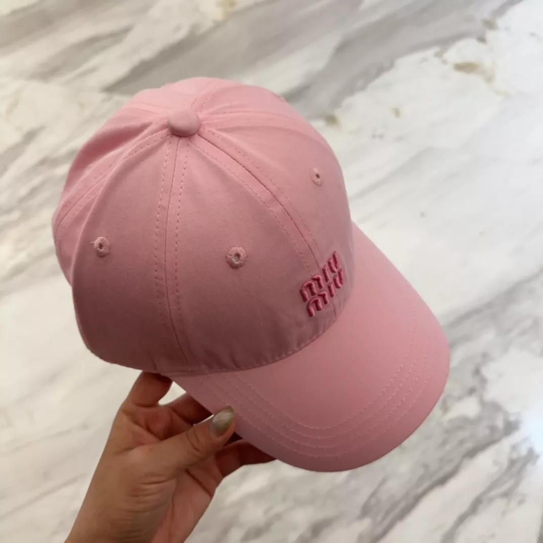 MIU MIU Caps Classic 4444