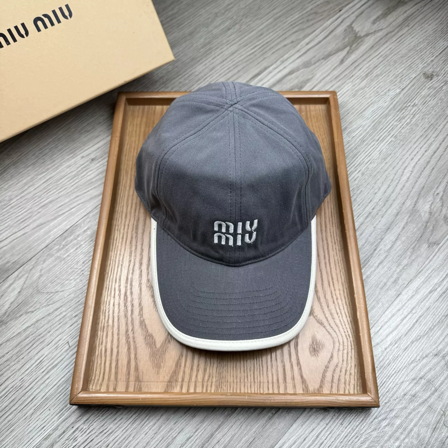 MIU MIU Caps Comfortable 1272