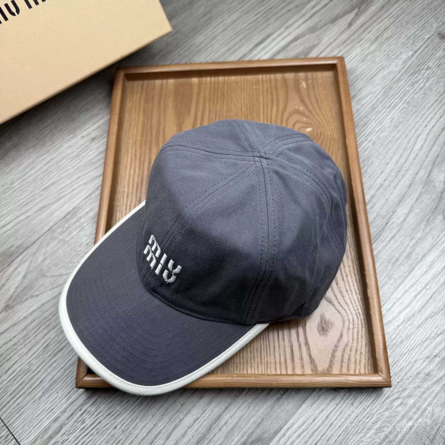 MIU MIU Caps Comfortable 1272