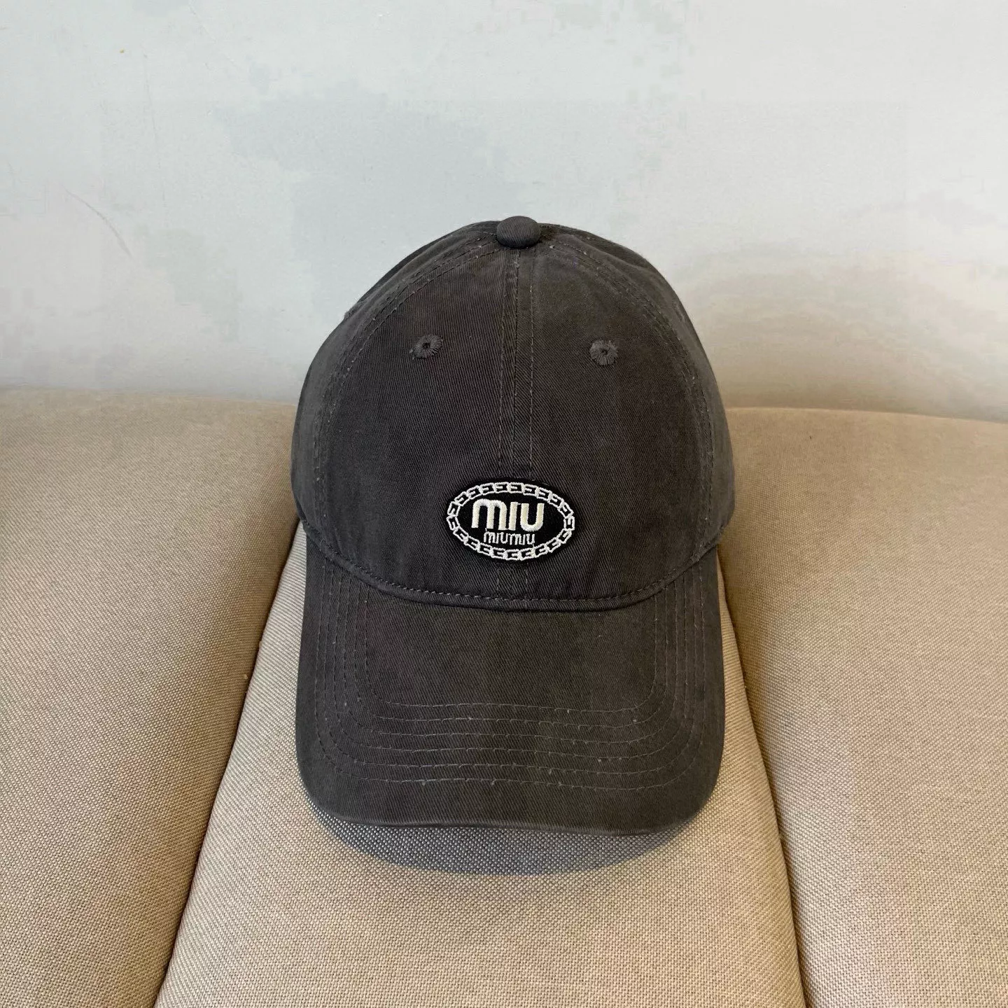 MIU MIU Caps Comfortable 4713