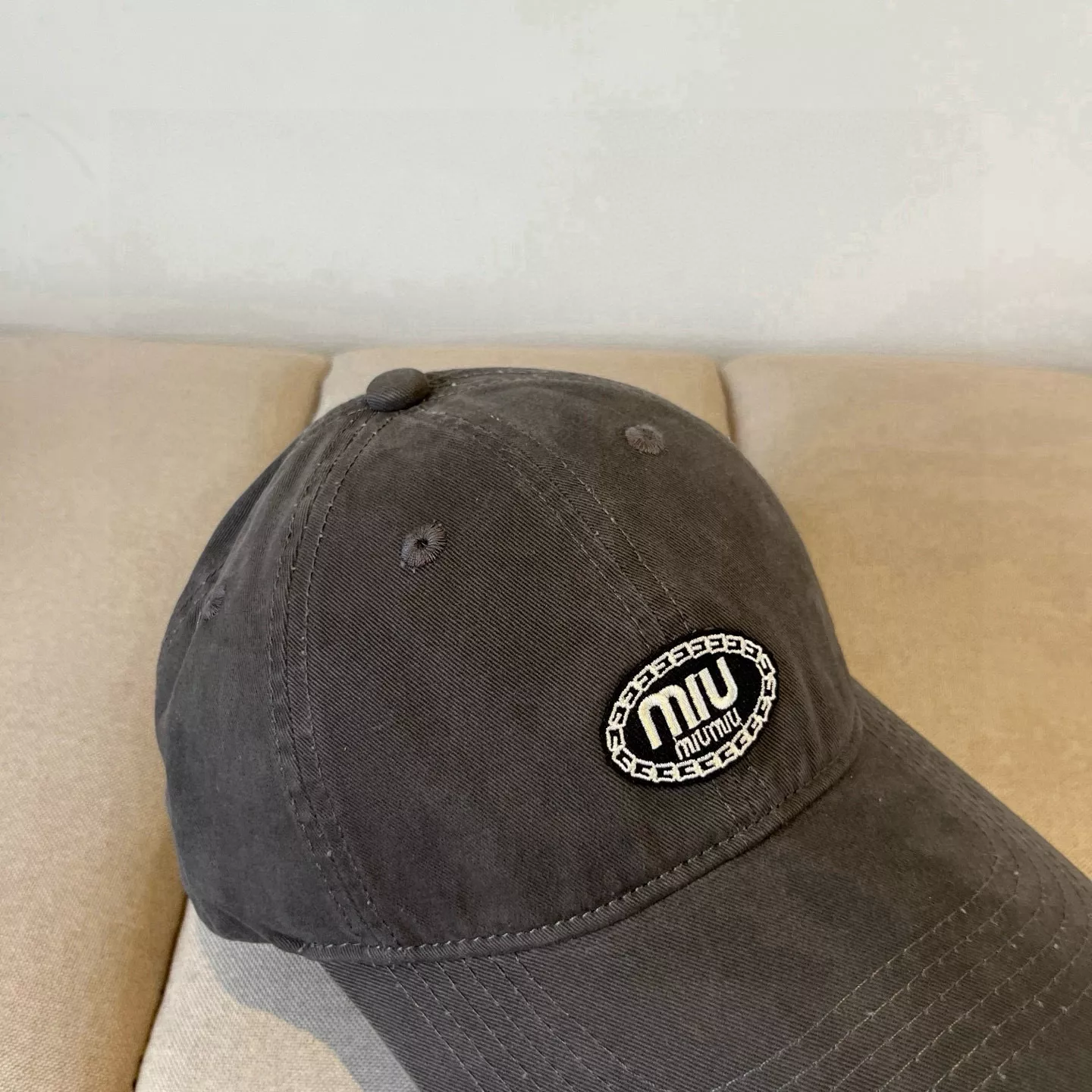 MIU MIU Caps Comfortable 4713