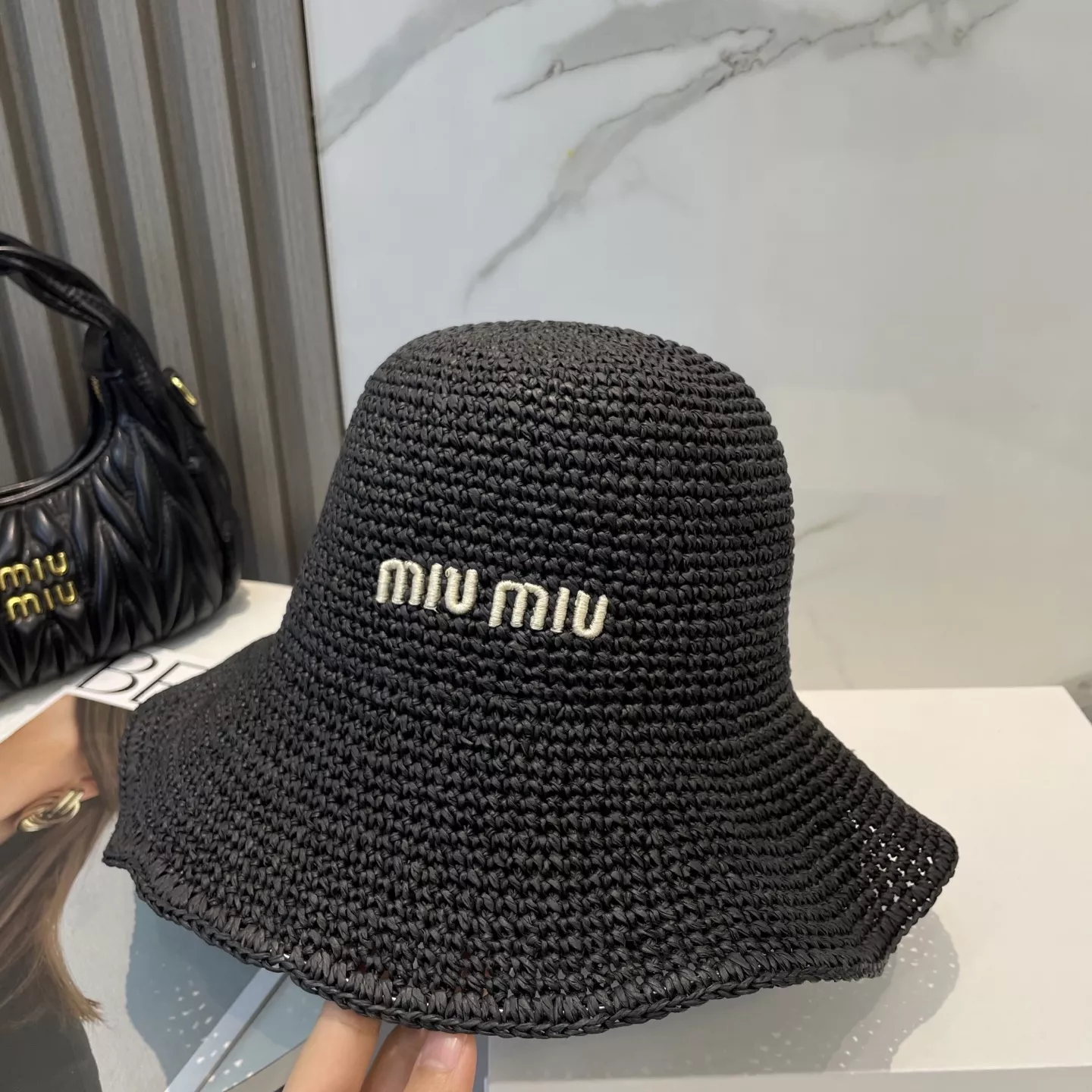 MIU MIU Caps Durable 2468