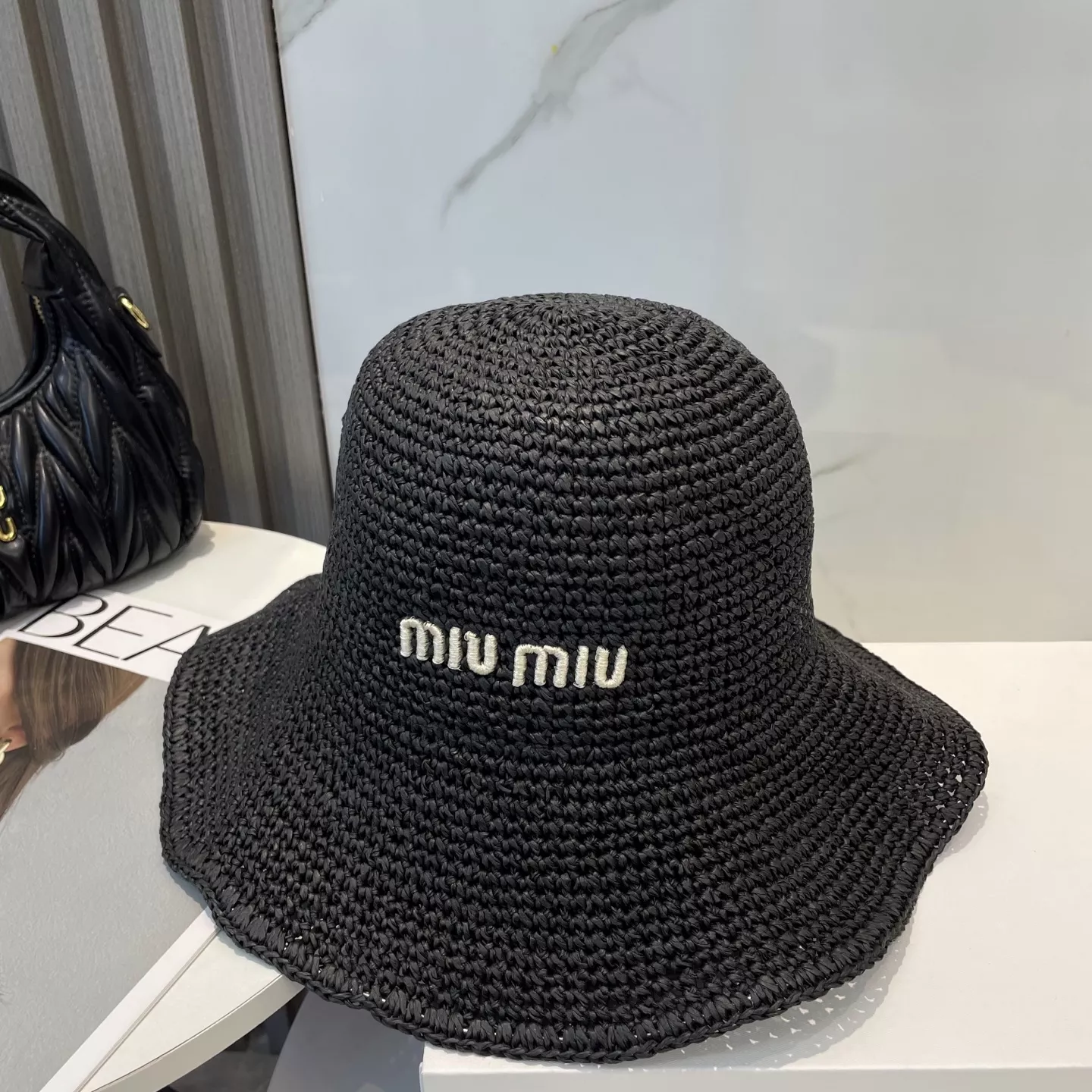 MIU MIU Caps Durable 2468