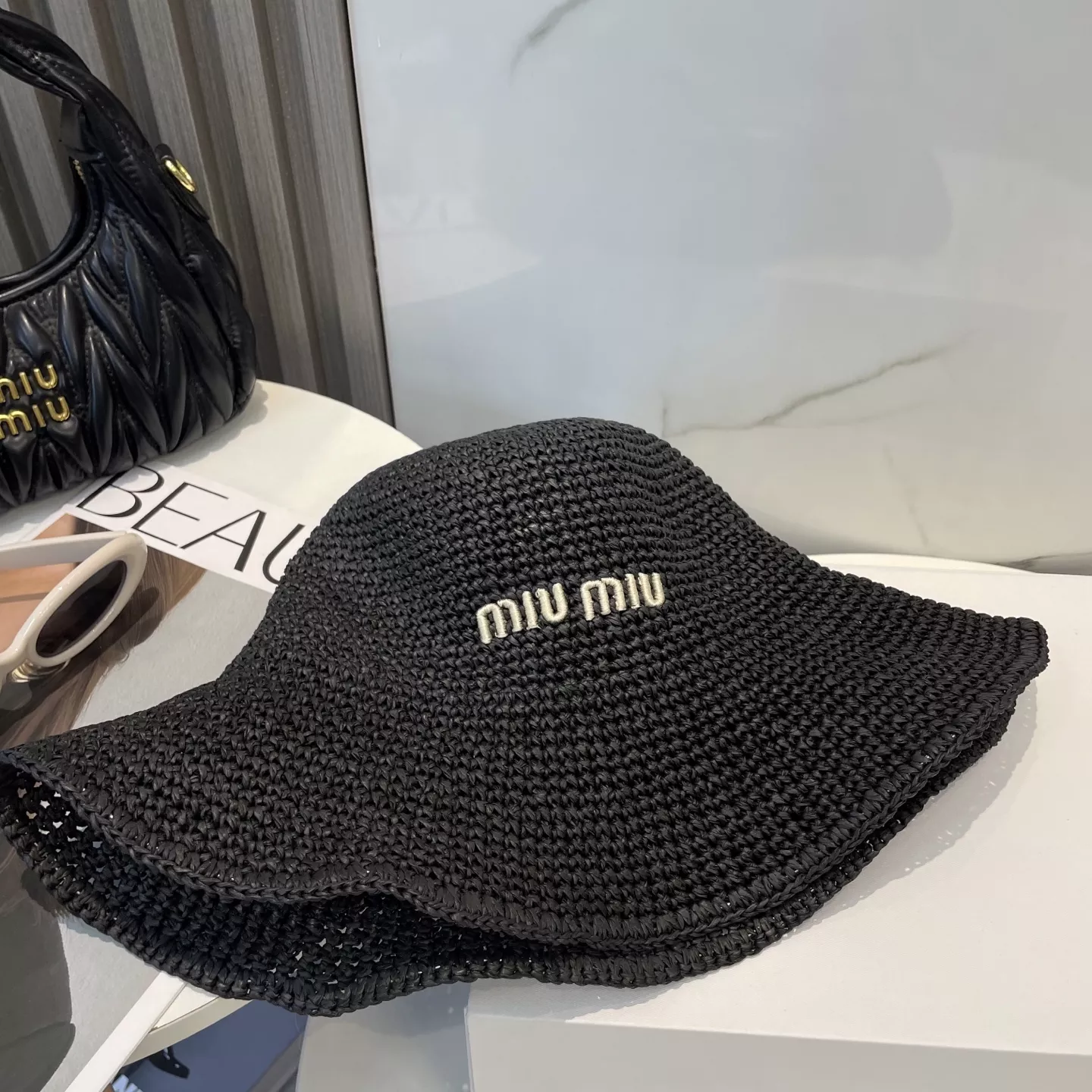 MIU MIU Caps Durable 2468