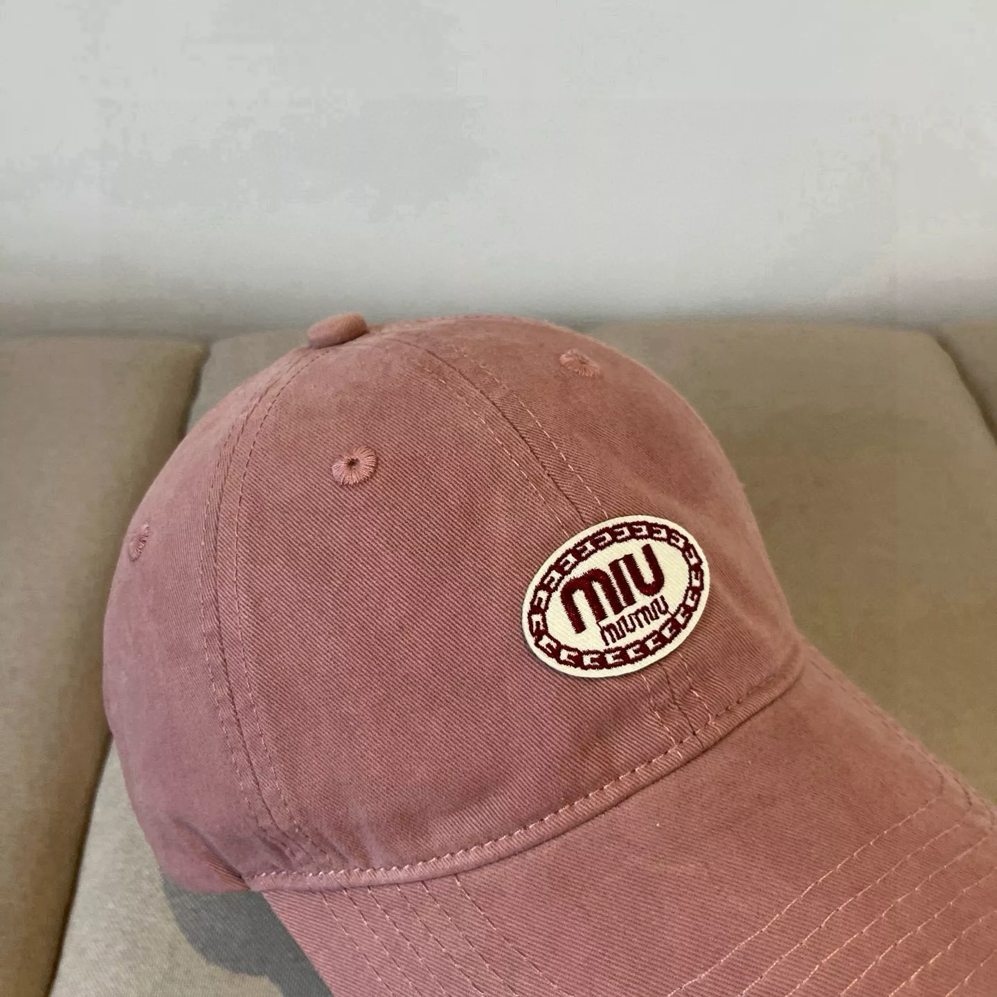 MIU MIU Caps EasyMatch 3200