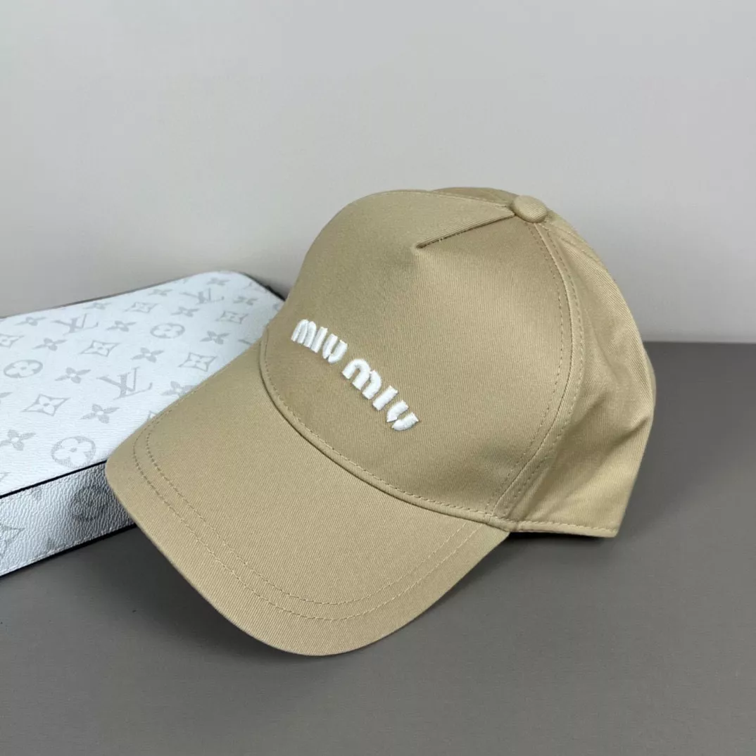 MIU MIU Caps EasyMatch 7266