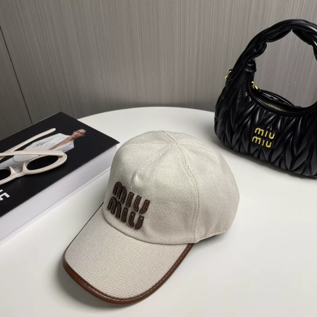 MIU MIU Caps Efficient 4027