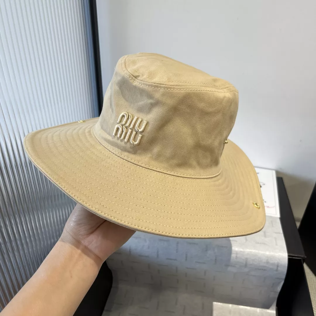 MIU MIU Caps Efficient 7813