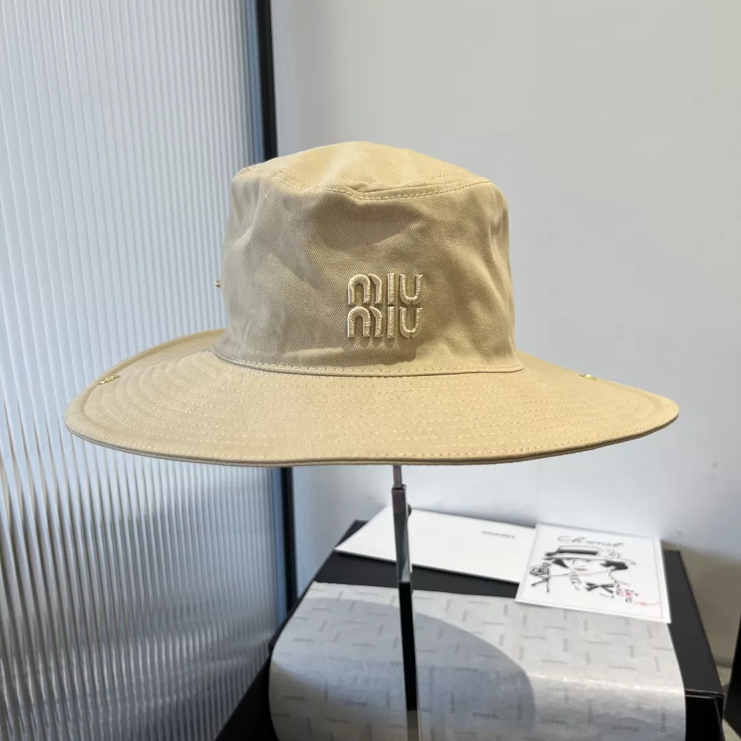 MIU MIU Caps Efficient 7813
