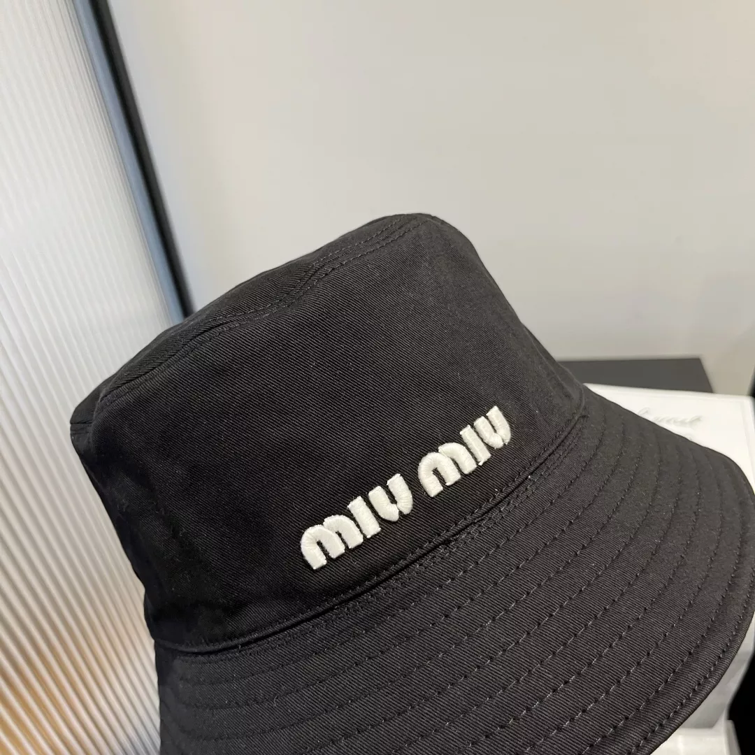 MIU MIU Caps EyeCatching 4862