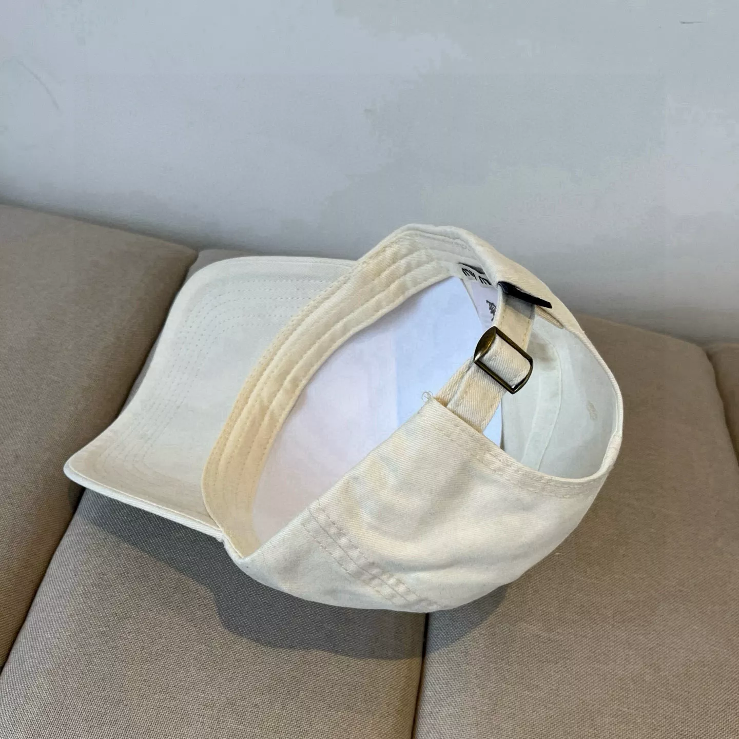 MIU MIU Caps Functional 8962