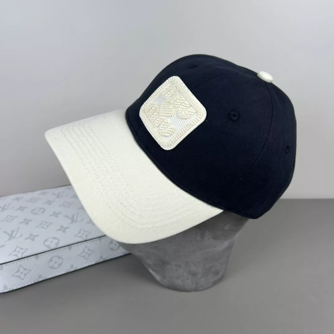 MIU MIU Caps GoAnywhere 3910