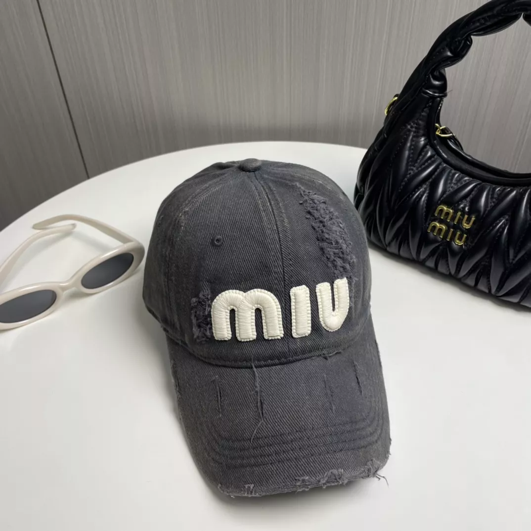 MIU MIU Caps GoodFit 2488