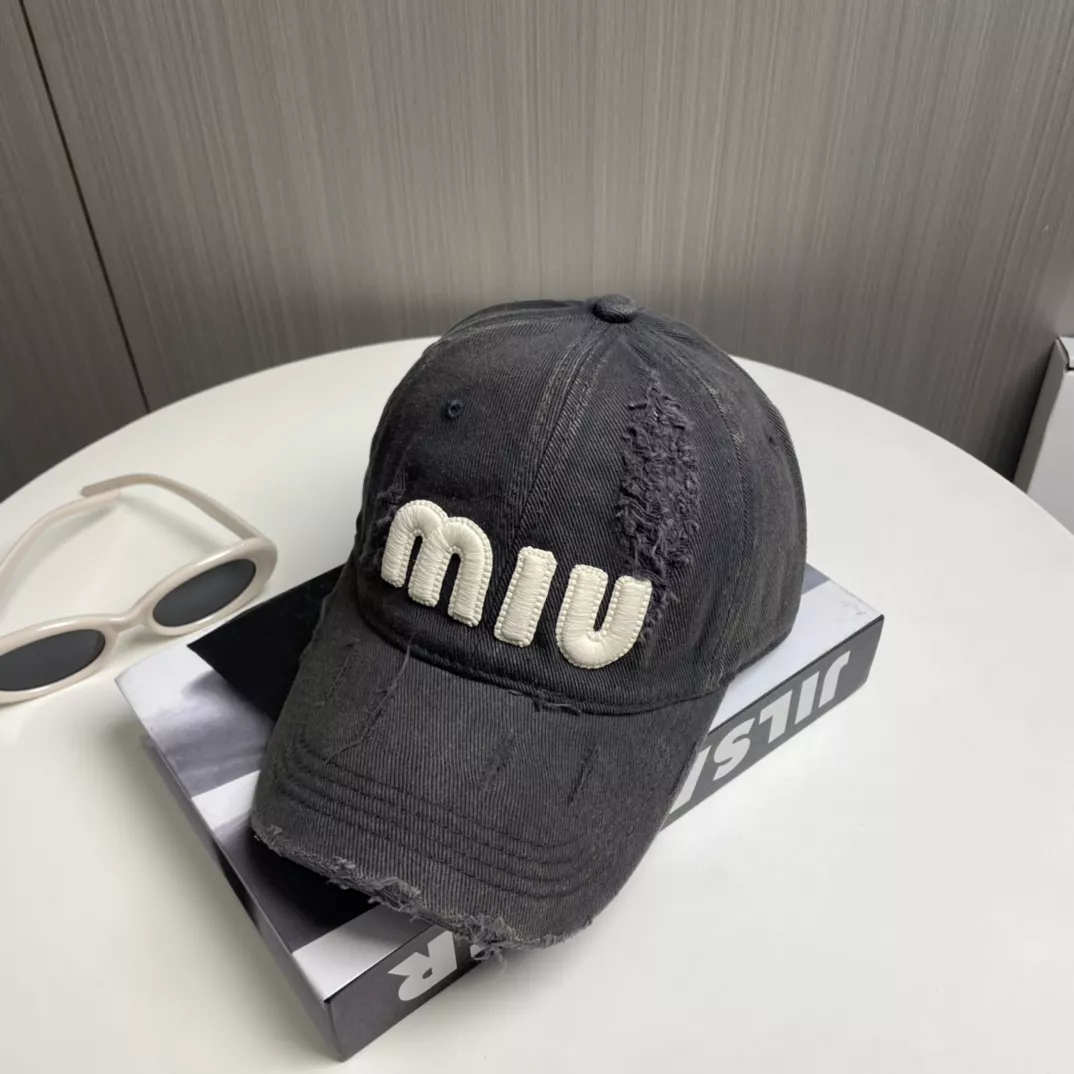 MIU MIU Caps GoodFit 2488